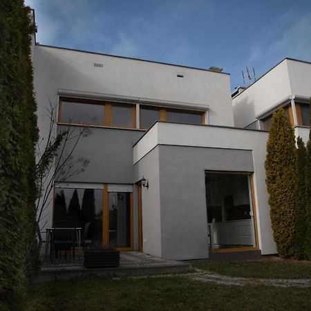 Dom Dabrowka Poznan Apartment Paledzie Екстериор снимка