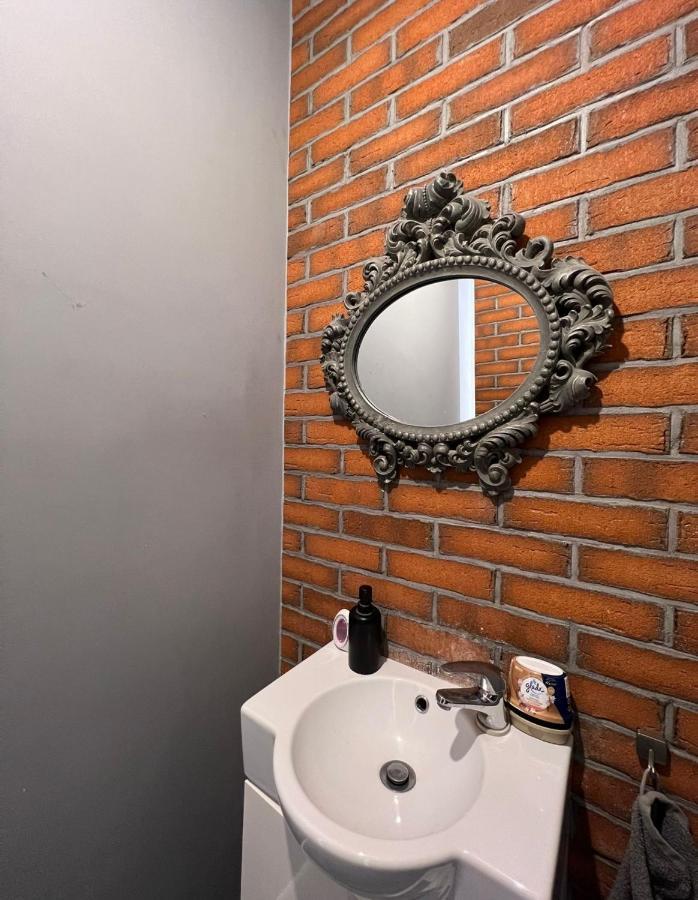 Dom Dabrowka Poznan Apartment Paledzie Стая снимка