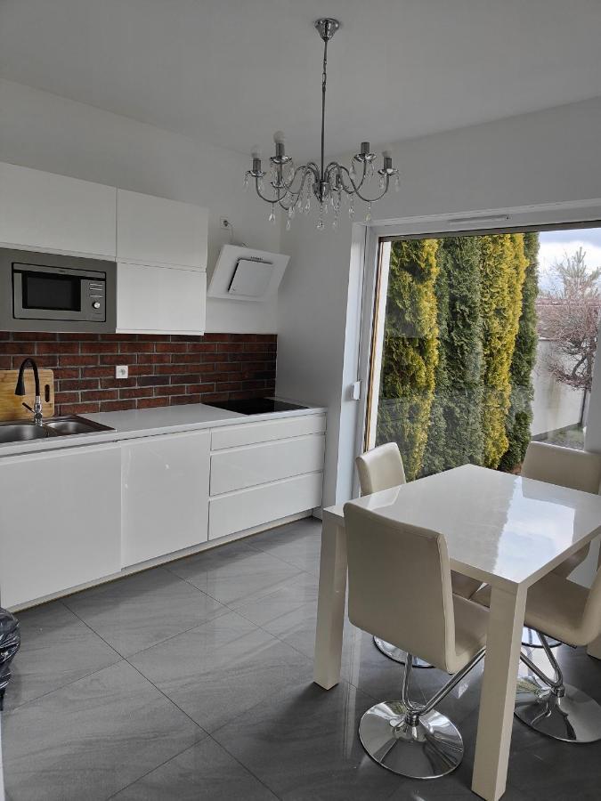 Dom Dabrowka Poznan Apartment Paledzie Екстериор снимка
